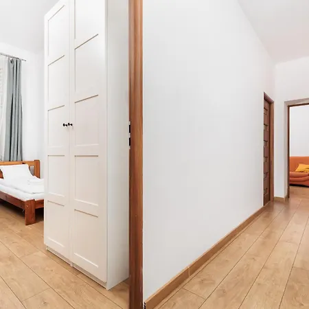 아파트 Charming Near The Main Market Square - By Upstairs *