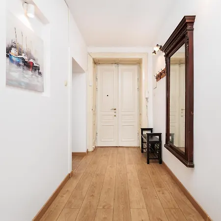 아파트 Charming Near The Main Market Square - By Upstairs