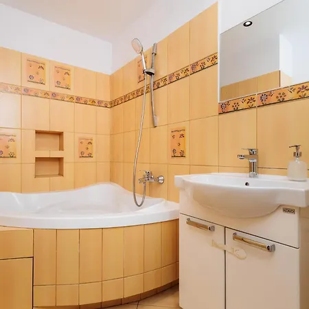 Charming Near The Main Market Square - By Upstairs * Kraków