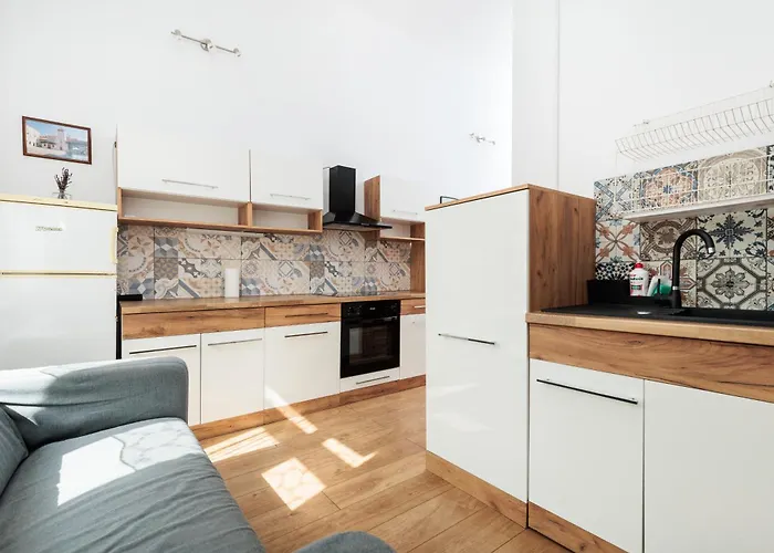 Charming Near The Main Market Square - By Upstairs Appartement *