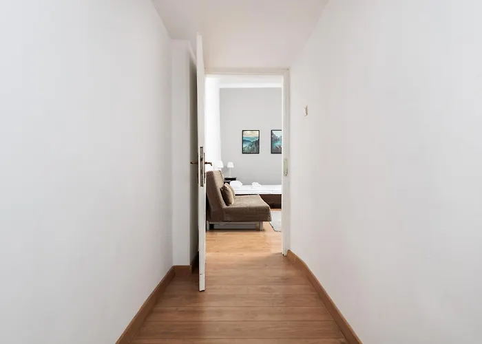 Charming Near The Main Market Square - By Upstairs Apartamento *