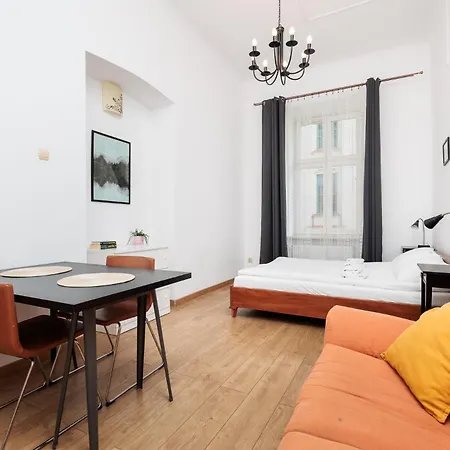 Charming Near The Main Market Square - By Upstairs Apartment Krakau